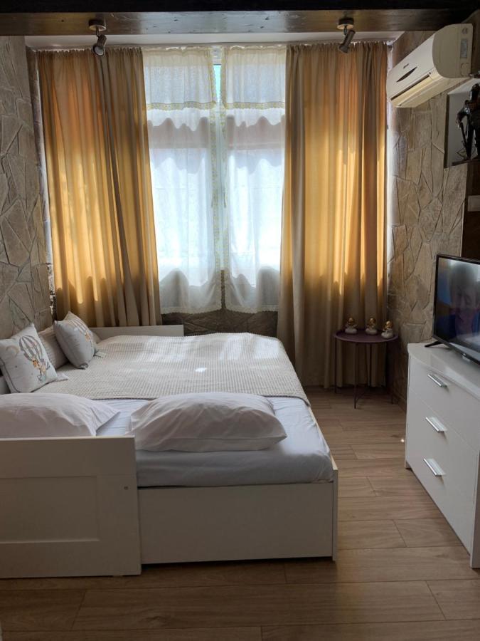 Анси Pomorie Bagian luar foto